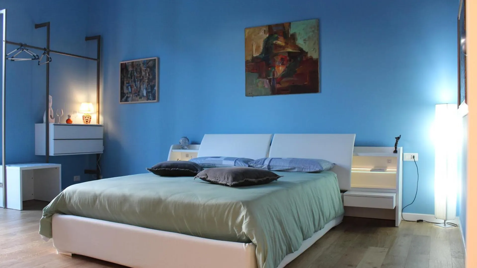 Falstaff Rooms & Suites Palermo 0*,  Italien