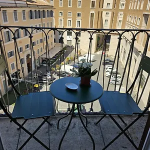 Boutique Della Croce , Roma Italia